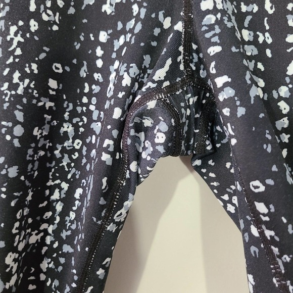 Athleta‎ Pebble Be Free Knicker Capri Leggings Size Medium - Picture 6 of 13